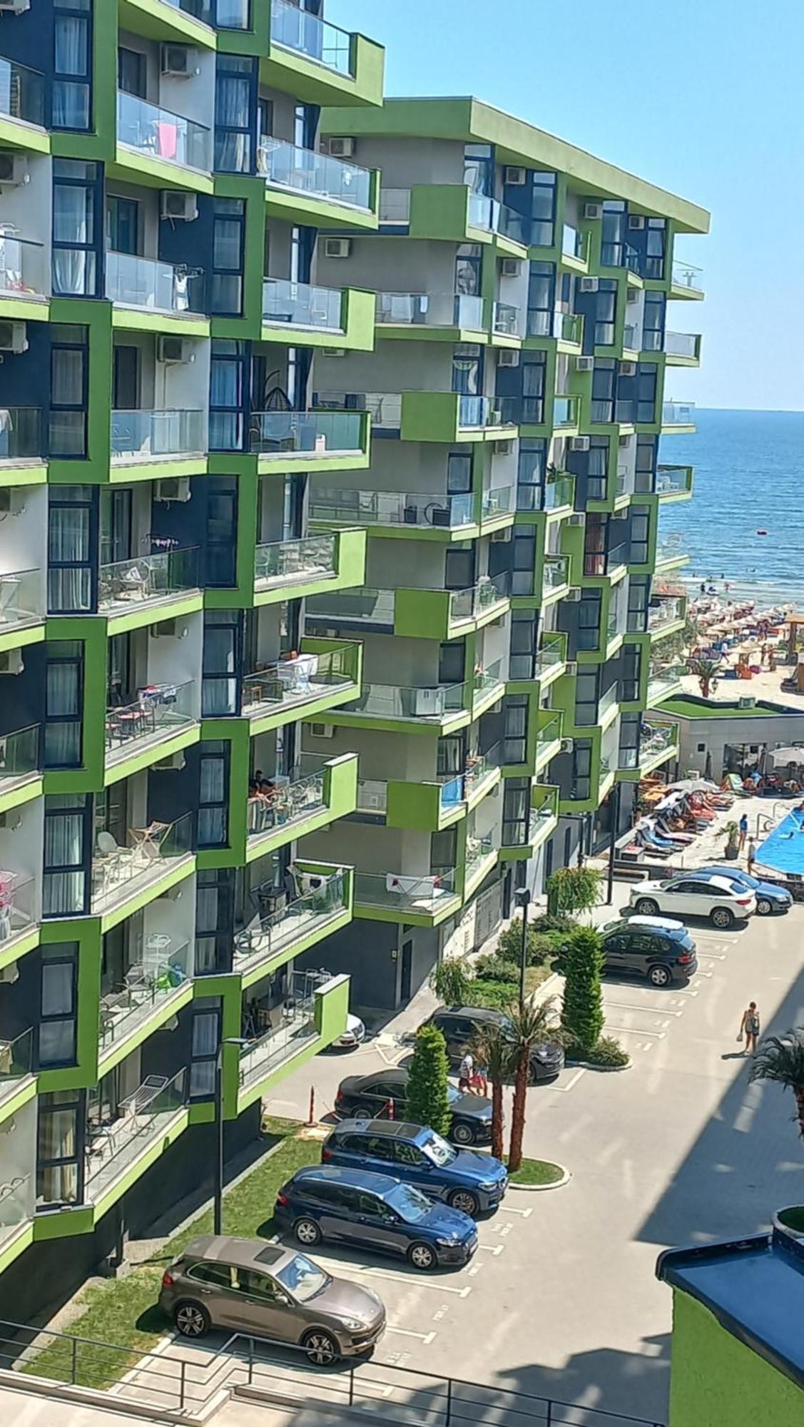 Melissa Pool & Mamaia-nord Năvodari